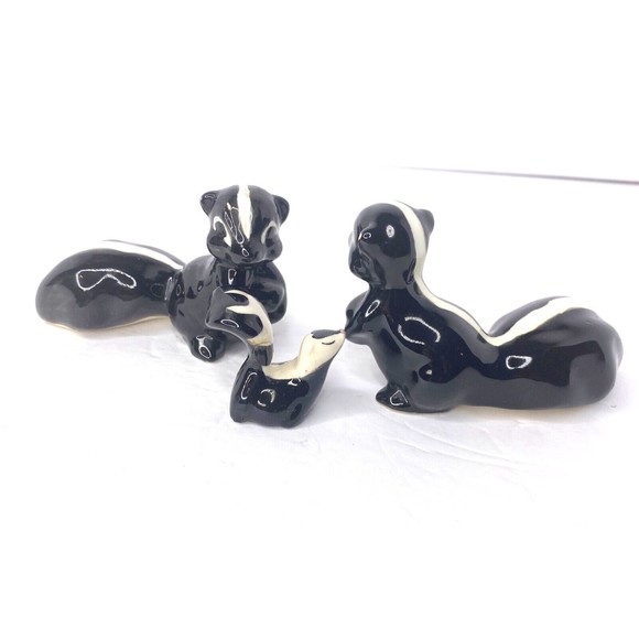 Vintage, Glazed , Skunks, Minature, Parents, baby,Ceramic - Picture 4 of 14